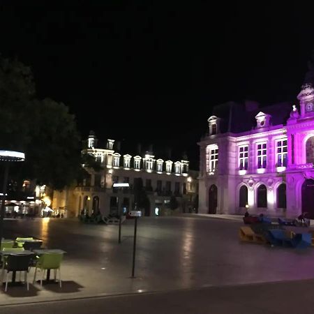 Le Square : Appartement Climatise En Centre Ville Poitiers Exteriör bild